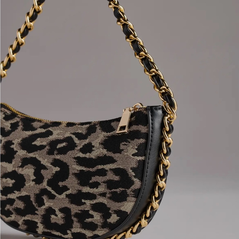 Leopard Print Chain Mini-Bag - Picture 4 of 5